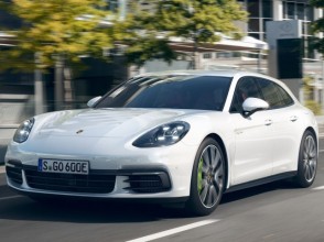 Фотографии Porsche Panamera универсал 2019 года